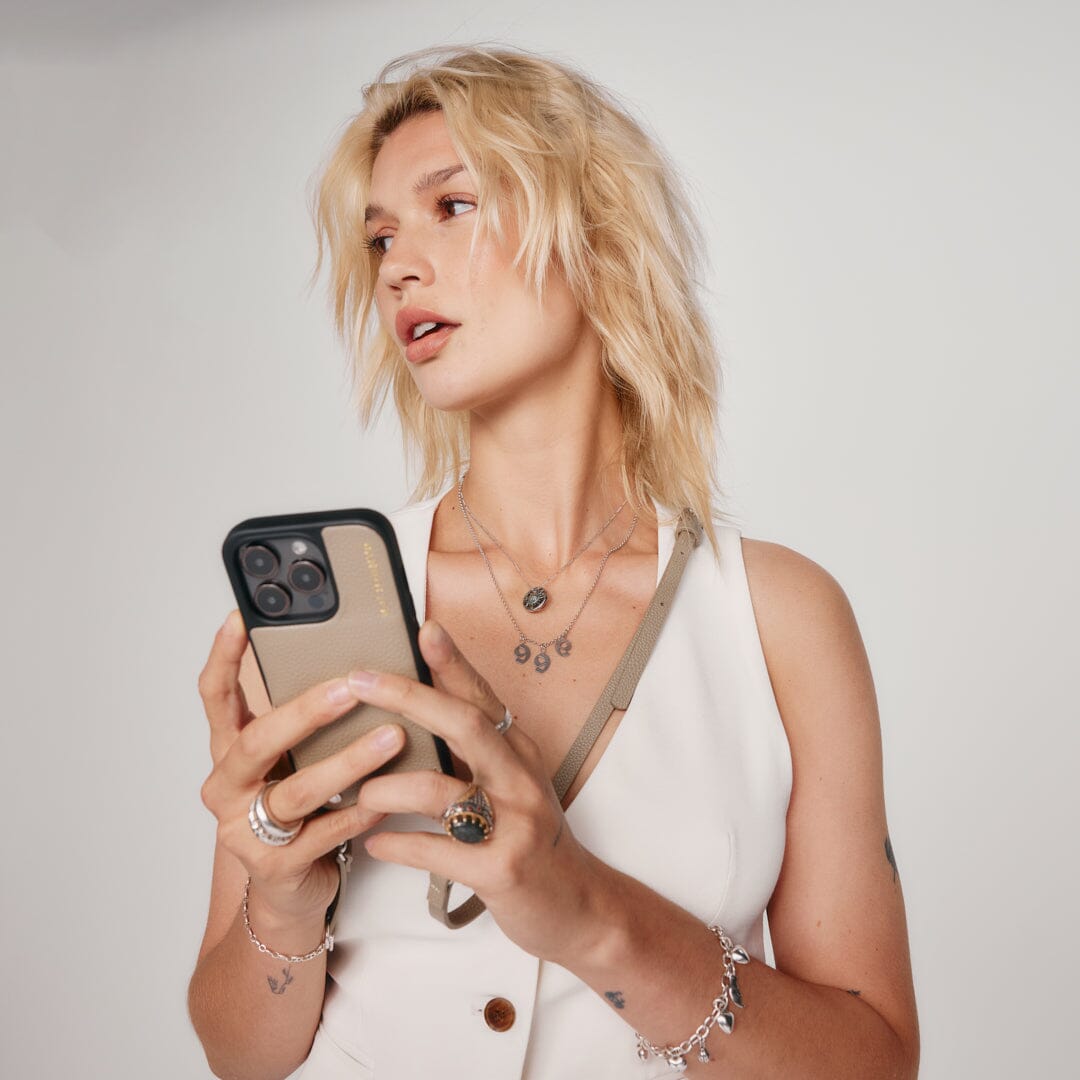 Bandolier EMMA Brown For IPhone 8 / 7 / 6